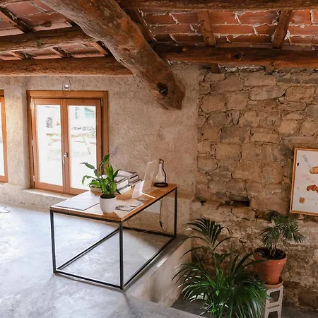 Casa Comalats * Montoliu de Segarra