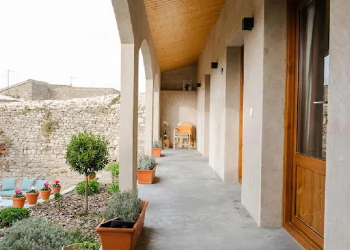Casa Comalats בית נופש Montoliu de Segarra